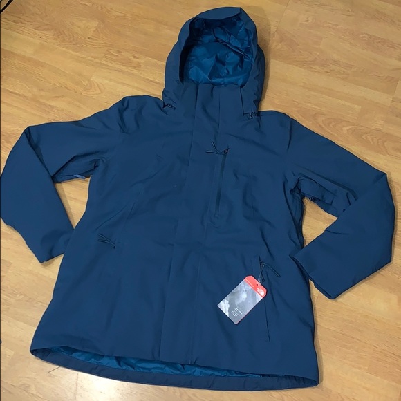 The North Face Jackets & Blazers - NWT The North Face Nashira Triclimate Jacket